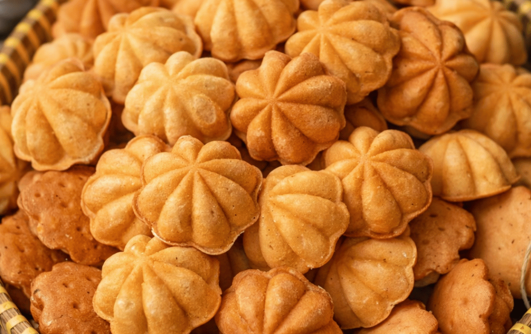 Kue Kueh Bahulu, Kue Tradisional Serba Acara